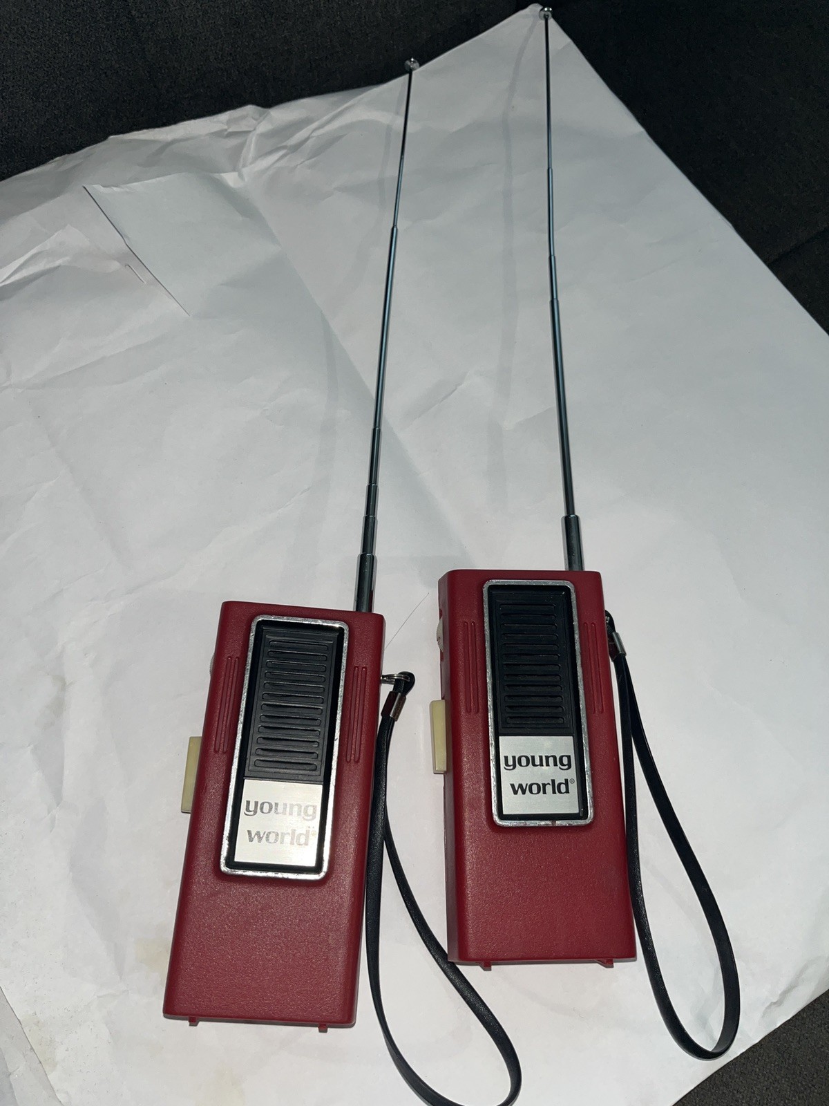 Vintage 1975 RARE Young world Midland Walkie Talkie Radios ***OBRO*** Vintage 1975 RARE Young world Midland Walkie Talkie Radios ***OBRO***