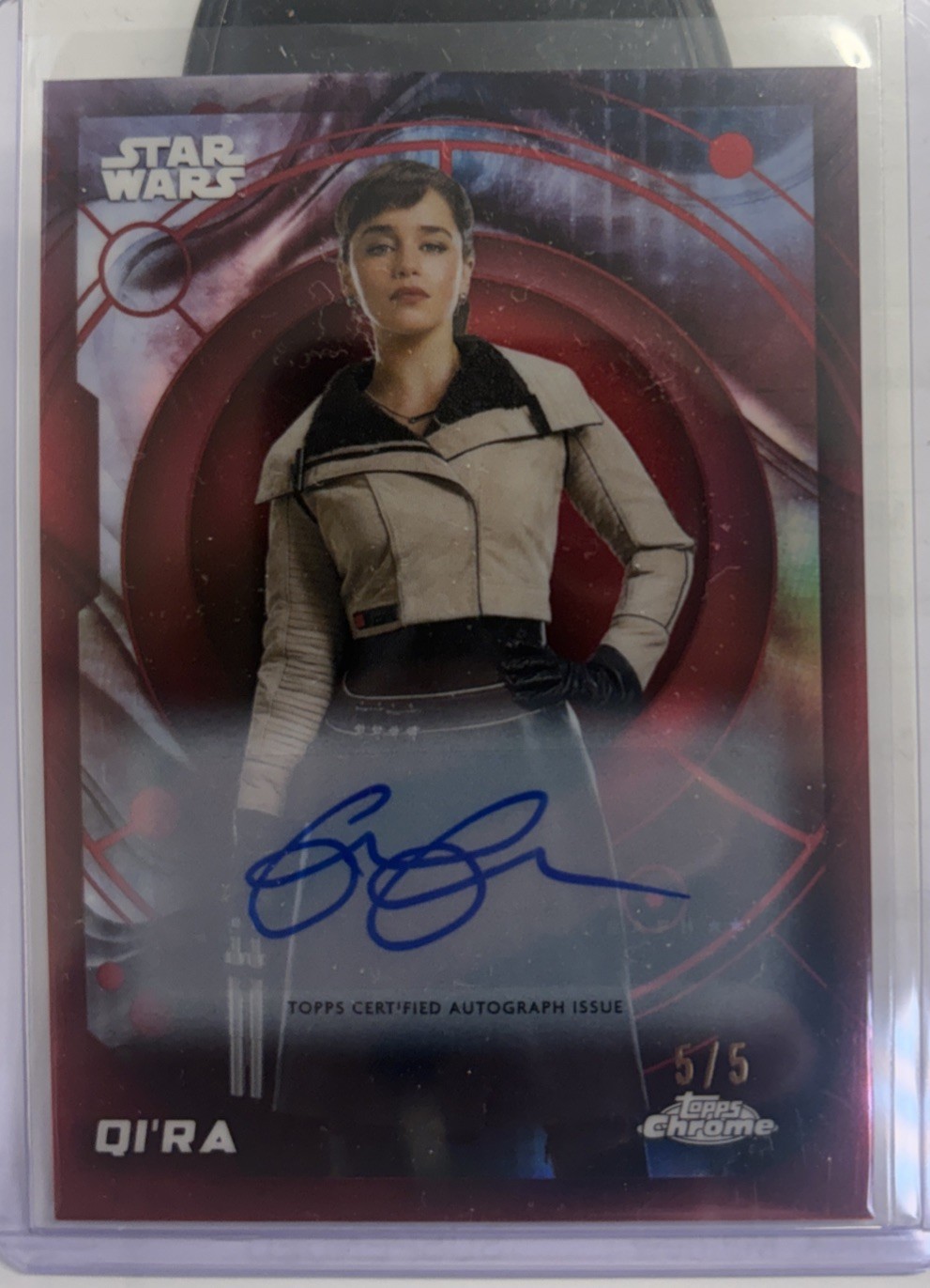 2026 Topps Chrome Star Wars Emilia Clarke Qi’ra #43 True Red Refractor Auto 5/5