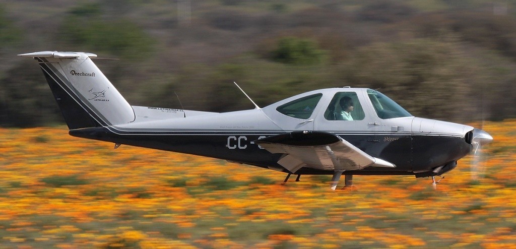 Skipper Light Utility Aircraft Wood Model Replica Large 
