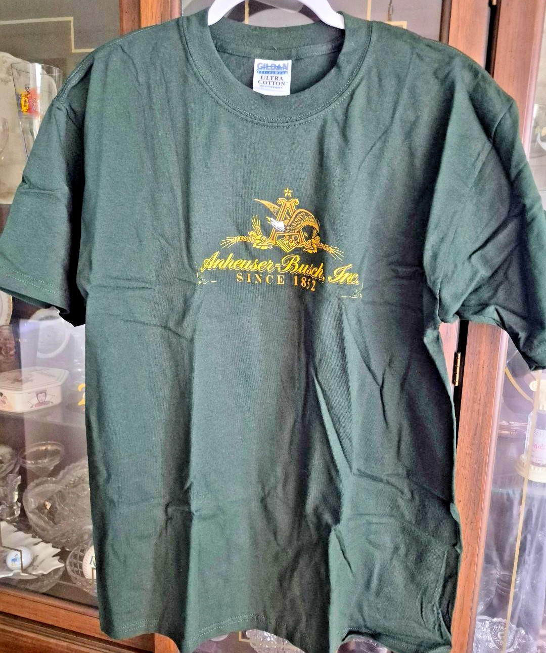 VINTAGE ANHEUSER-BUSCH GILBAN COTTON T-SHIRT - DK. GREEN - LARGE - NEW