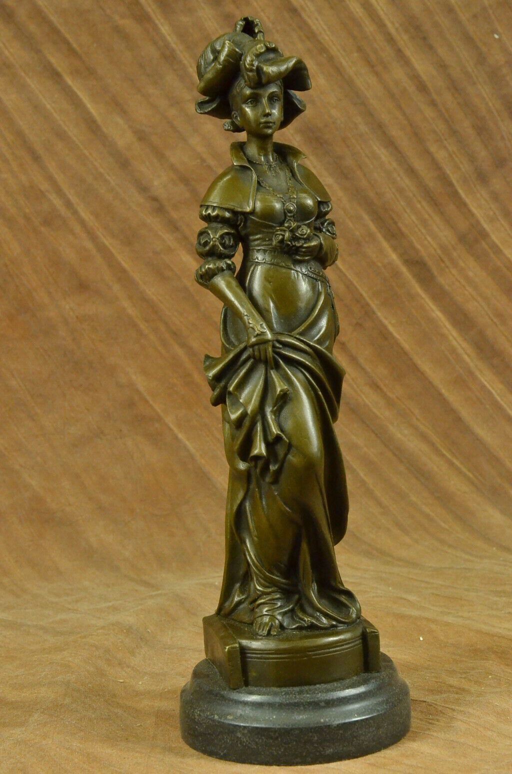 Signed Cesar Ceribelli Les Roses Classy Society Lady w/ Rose Bronze Sculpture NR