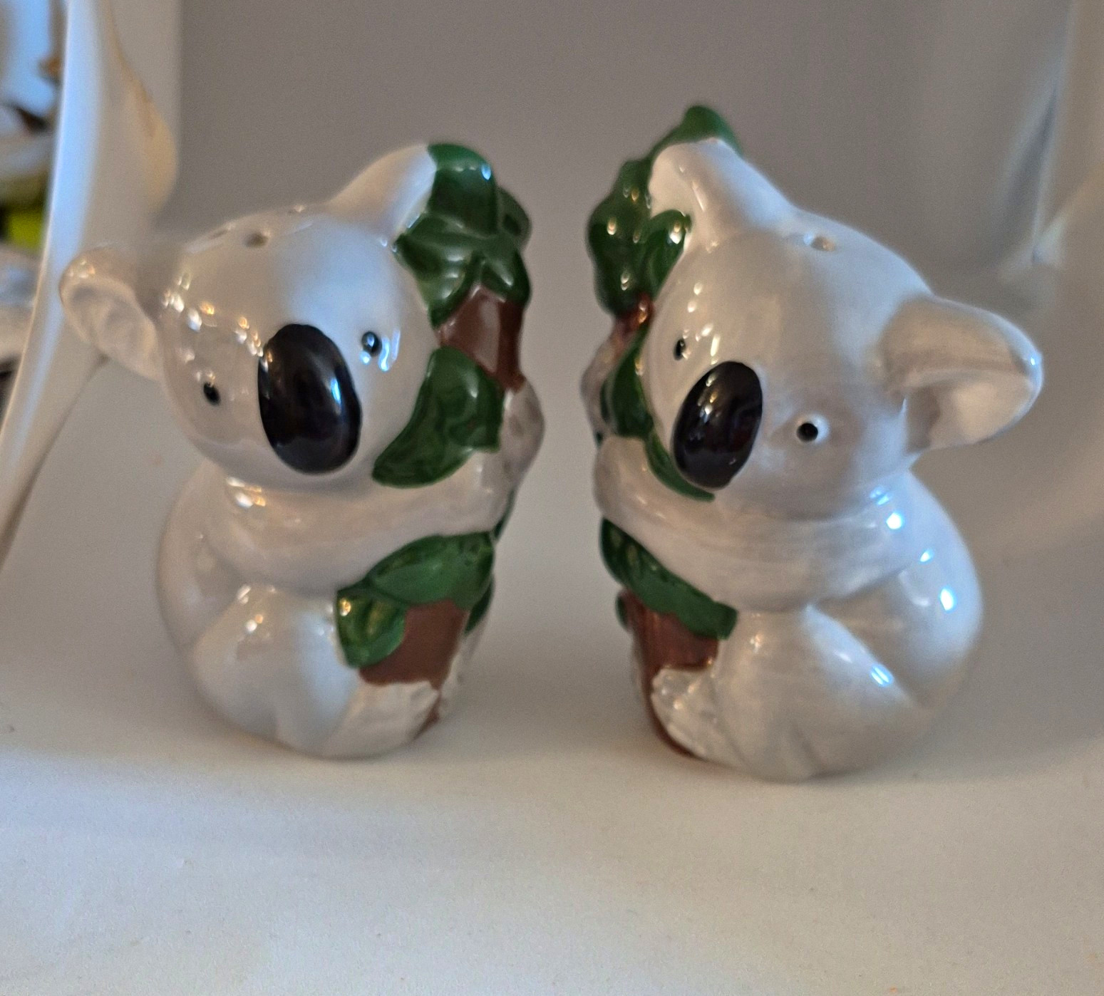 ESTATE SALE:AUS Koala Ceramic Salt & Pepper Shakers Set NIB Australia ESTATE SALE:AUS Koala Ceramic Salt & Pepper Shakers Set NIB Australia