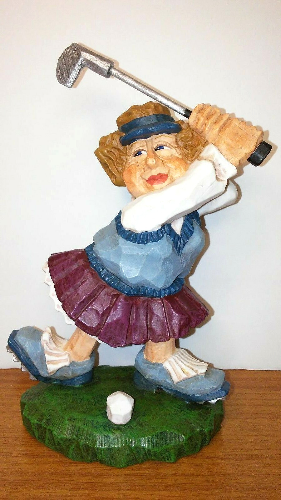 The Golfer Lady 6 inch Figurine 1998 David Frykman Coynes DF 3084
