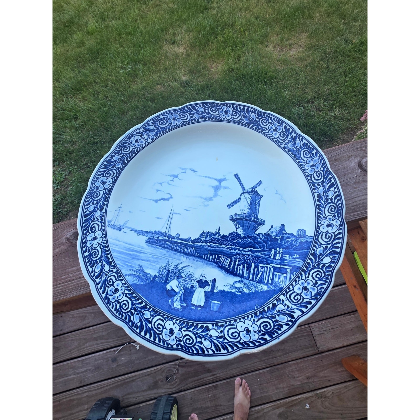 Vintage Royal Sphinx Maastricht Delft Blue 15.5\