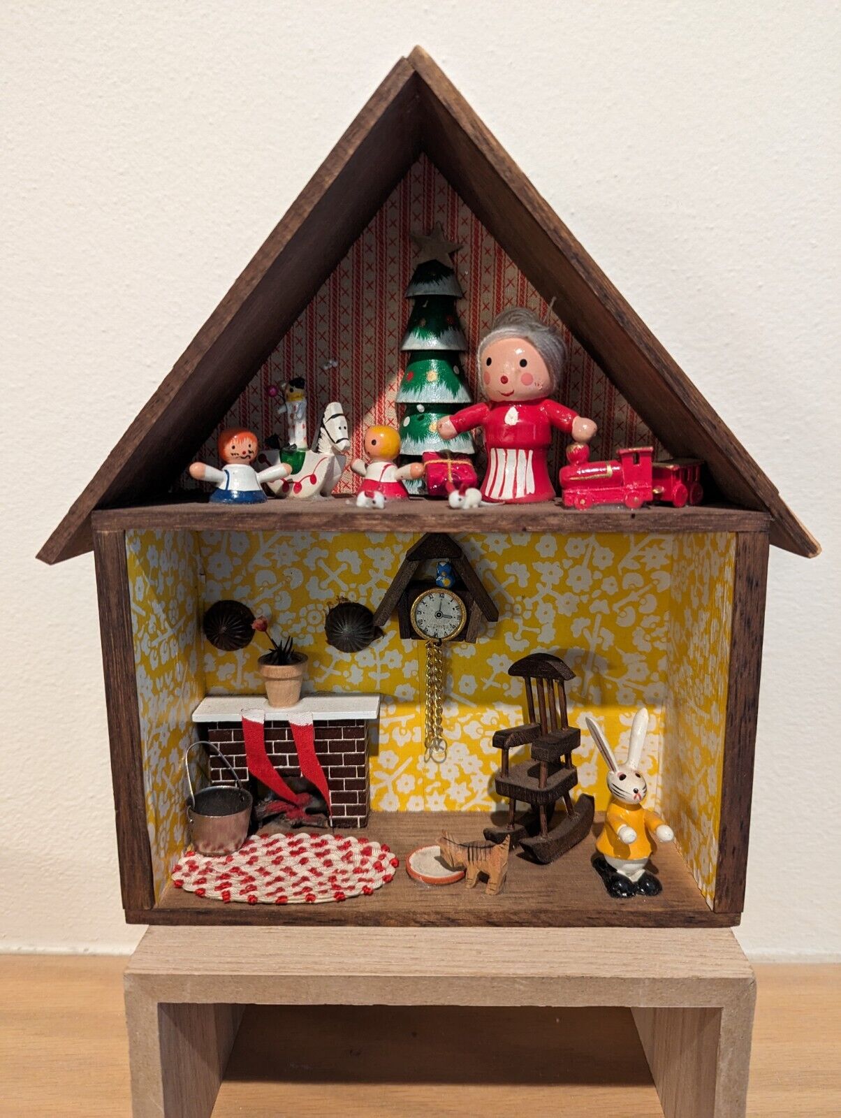 Christmas Artisan Vintage Shadow Box Handmade Grandma's Attic 