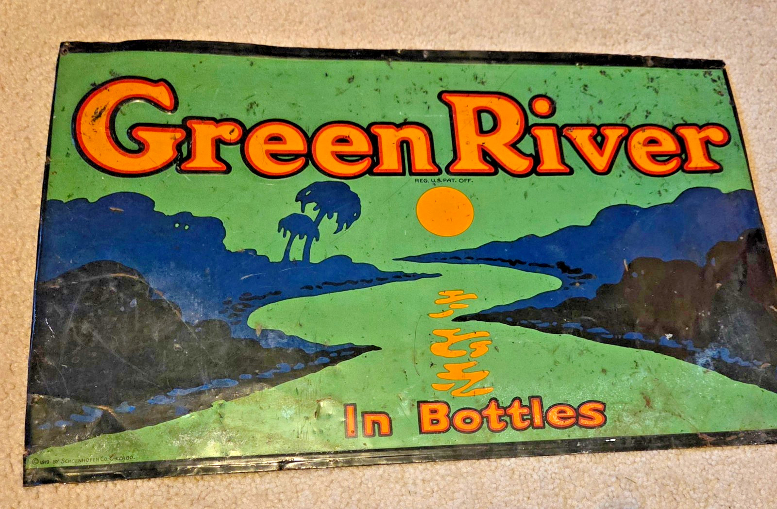 1920s VINTAGE ORIGINAL GREEN RIVER EMBOSSED TIN SODA SIGN SCHOENHOFFEN CHICAGO