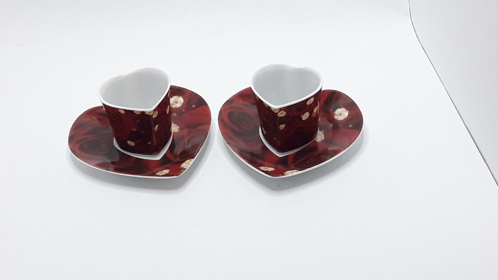 Beautiful Heart Shaped Porcelain Coffee Cups and Saucers Red Rose Flowers