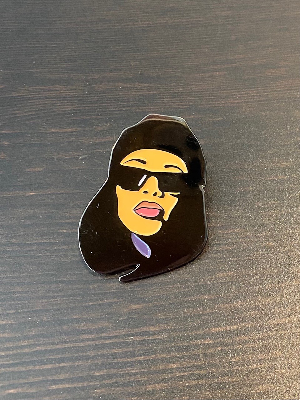 Aaliyah enamel Pin Lapel - 90\'s rnb rock the boat One in a million Dmx 2000s