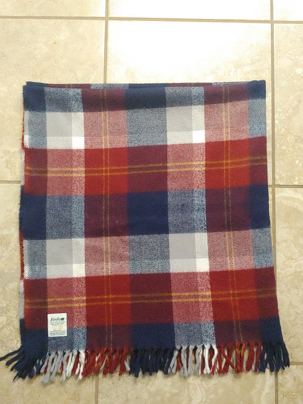 Vitg Faribo 100% acrylic Maroon Gray Blue tartan plaid blanket throw USA 52x55
