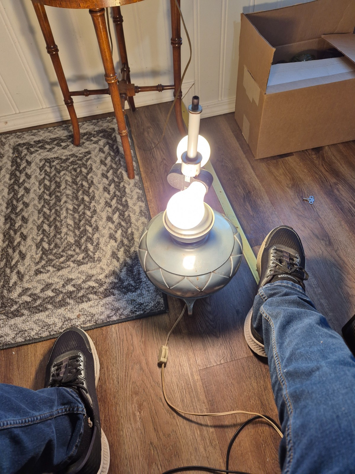 VINTAGE ART DECO-STYLE METAL OR PEWTER TABLE LAMP