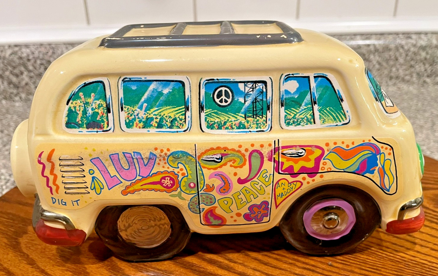 Enesco Hippie Peace Love  Woodstock Van music box. Plays Beatles Hey Jude. 1988