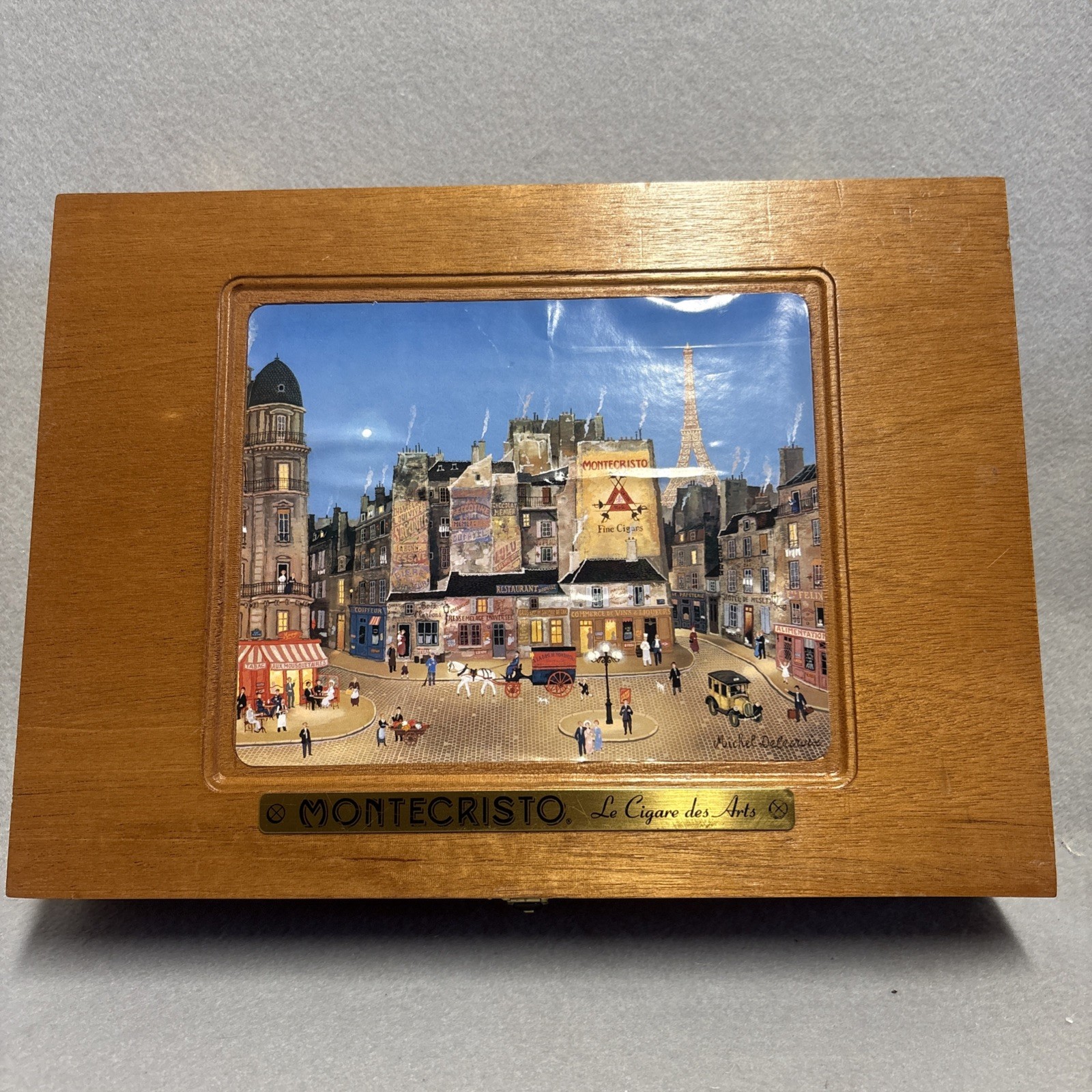 Vintage Montecristo “Le Cigare des Arts” Wooden Cigar Box 11 1/2 X 8” Vintage Montecristo “Le Cigare des Arts” Wooden Cigar Box 11 1/2 X 8”