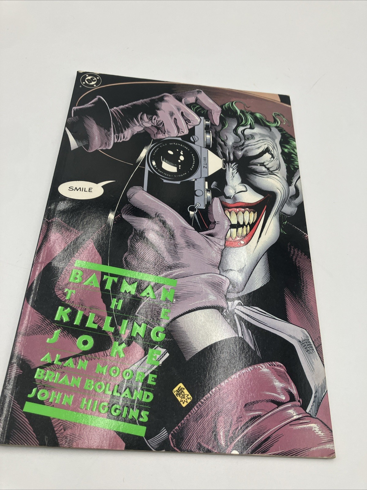 Batman The Killing Joke - Green Cover 1st Printing Graphic Novel - 1988