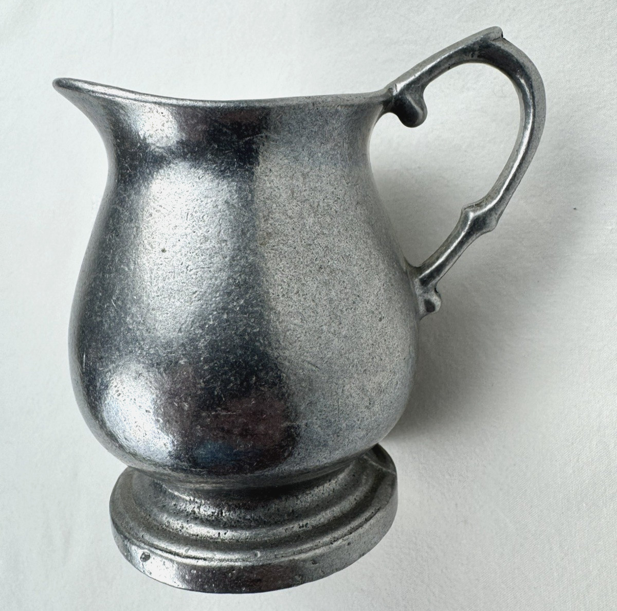 VTG Wilton Armetale RWP Pewter Alloy Creamer Pitcher 3.5\'\' Plough Tavern 1960\'s