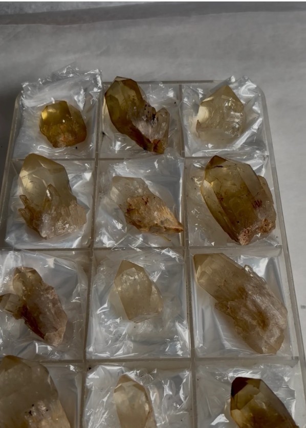 Beautiful Kundalini Citrine Crystal Lot – 12 Pieces Beautiful Kundalini Citrine Crystal Lot – 12 Pieces