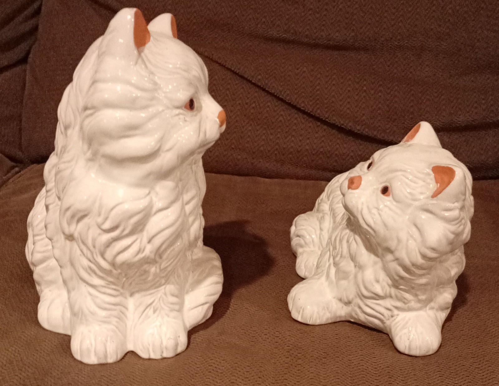 Vintage Pair White Persian Cat Figurines Painted Terracotta Glazed Ceramic Statu