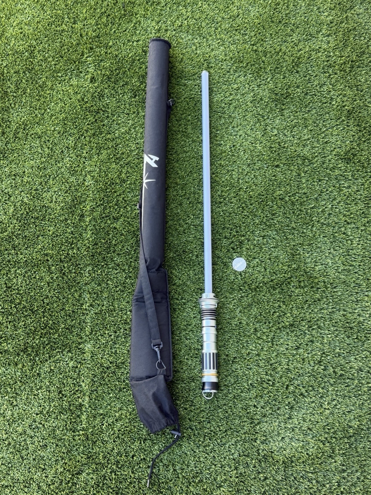 NEAR MINT - Savi\'s Workshop Peace & Justice Lightsaber V1 2019 RETIRED Complete