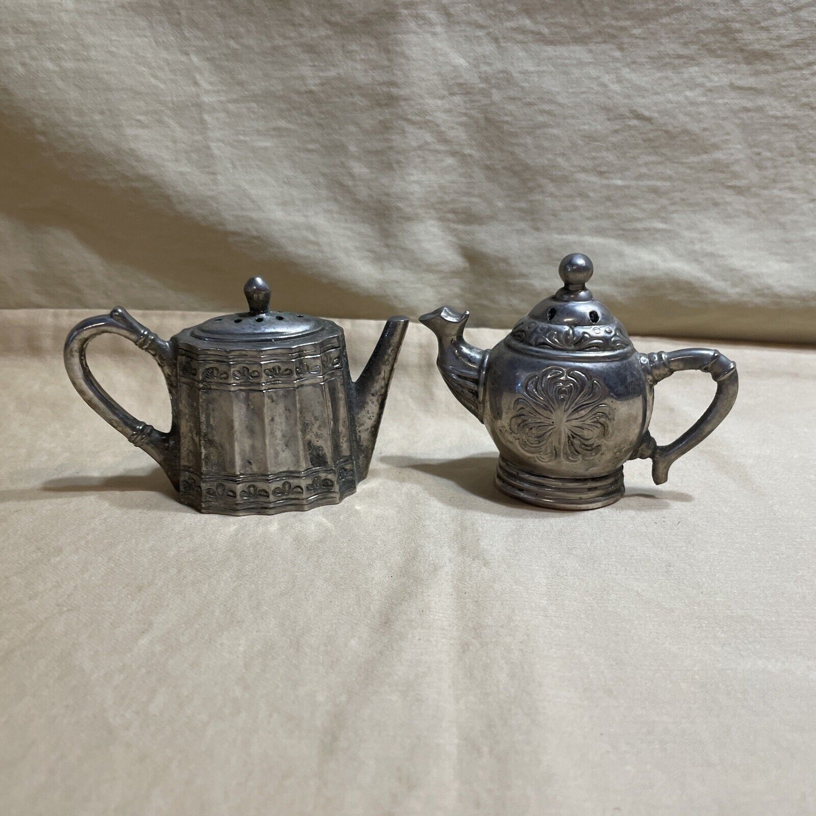 Vintage Godinger Silver Plated Art Coffee & Tea Pot Salt and Pepper Shakers