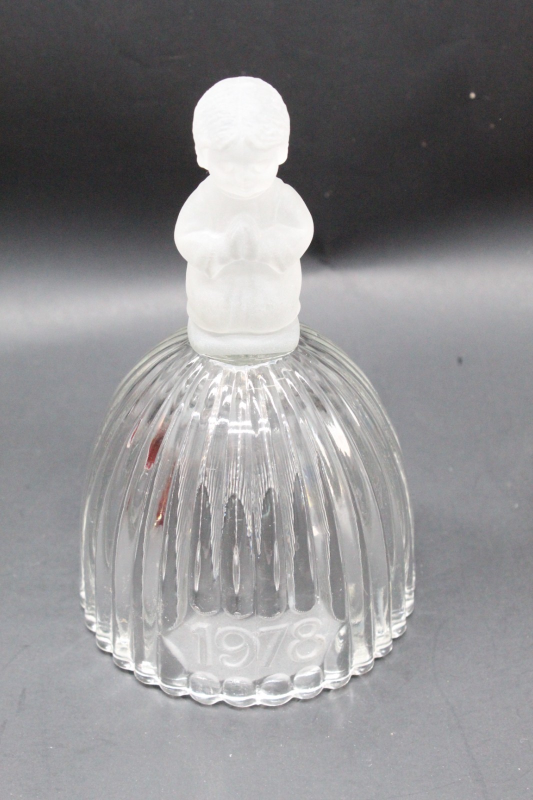 VINTAGE 1978 GOEBEL CRYSTAL GLASS BELL - W. GERMANY