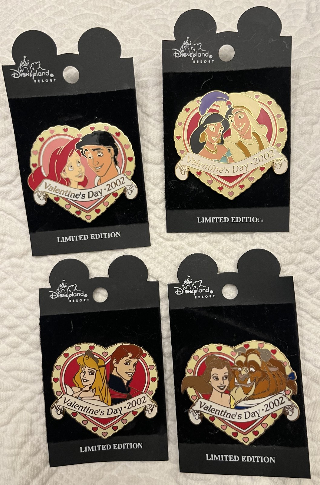 DISNEY PIN VALENTINE'S DAY 2002 Beauty and the Beast / Aurora/Ariel/Jasmin LE DISNEY PIN VALENTINE'S DAY 2002 Beauty and the Beast / Aurora/Ariel/Jasmin LE