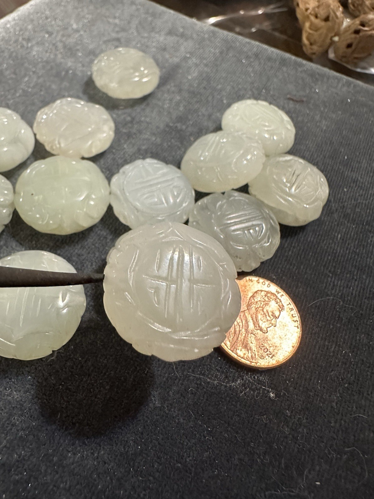 One Vintage Carved Shou Chinese Bead 19 X 9mm Hsiu Jade Stone Green Rounded Coin