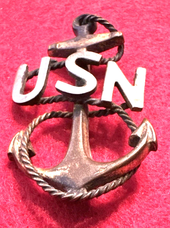 Rare Pre-1920 US Navy USN Anchor Visor Cap Badge Pin WWI Era Original-SEE STORE
