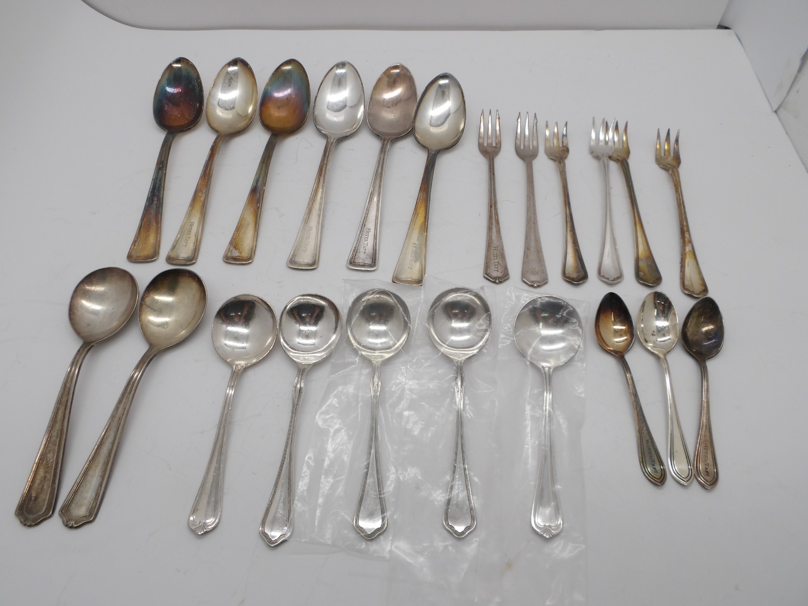 Vintage Hotel Taft New York Silver Plate Lot Oneida Hotel Plate Flatware 22 pcs