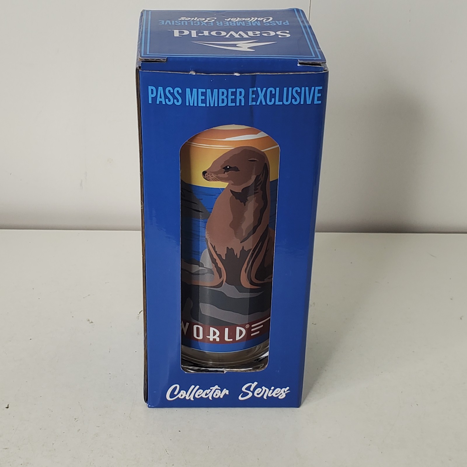 SeaWorld 2022 Pass Member Exclusive Sea Lion 11 Oz Glass Collector Series