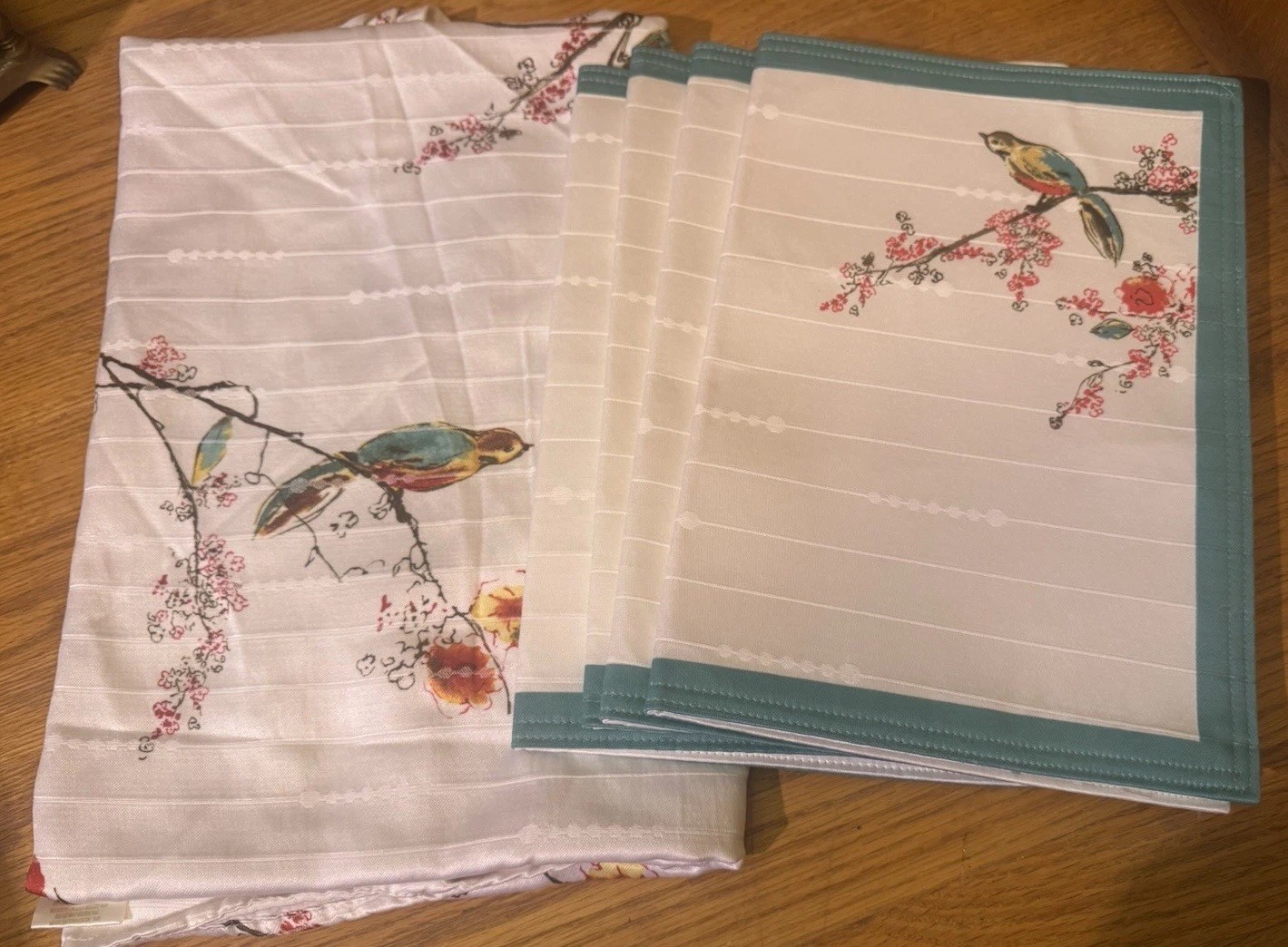 Lenox Chirp 70” Round Tablecloth & 4 Placemats Birds Cherry Blossom NICE