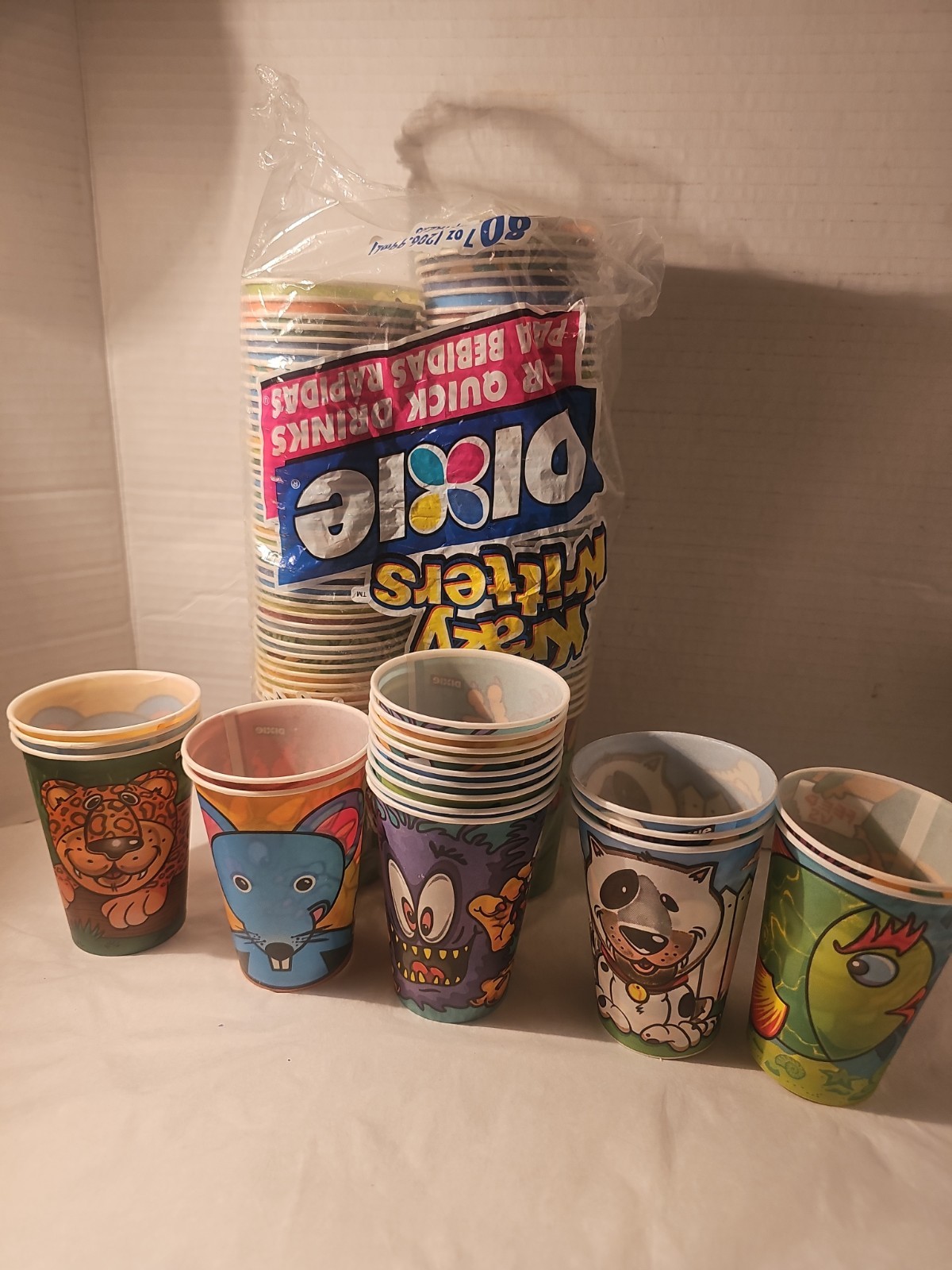 Dixie Fun Animal Cups Krazy Kritters 7oz - NEW but Open package Paper Cups 