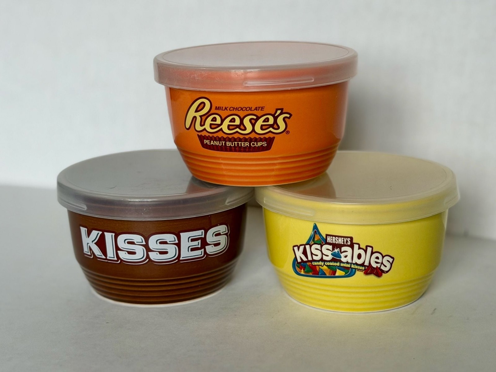 Hershey\'s Candy-Themed Ceramic Bowls Set (Reese\'s, Kisses, Kissables) - 3 Piece