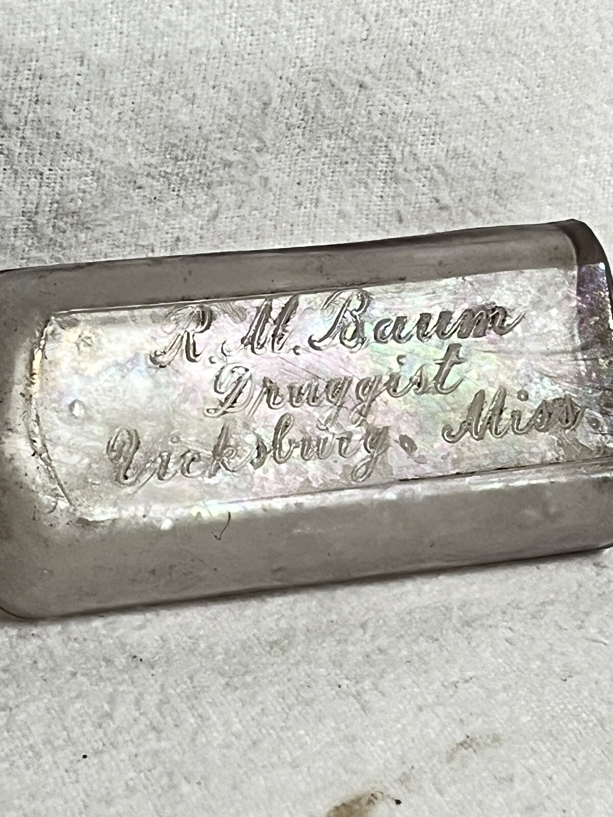 Rare R. M. BAUM VICKSBURG MISSISSIPPI Script Text MEDICINE BOTTLE