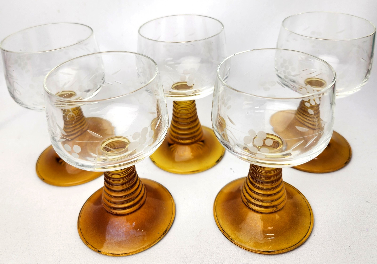 Lot of 5 MCM  Vtg Luminarc Amber Ribbed Beehive Stem Roemer Wine Glasses France