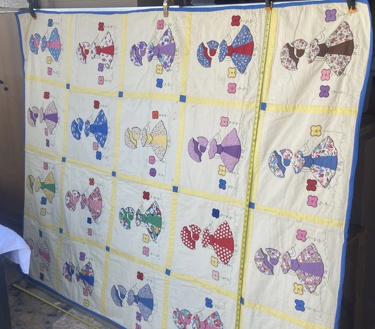 OUTSTANDING & CLEAN ATQ Quilt GREAT COND SUN Bonnet Sue Approx 6’x8’ 89”x 71” OUTSTANDING & CLEAN ATQ Quilt GREAT COND SUN Bonnet Sue Approx 6’x8’ 89”x 71”