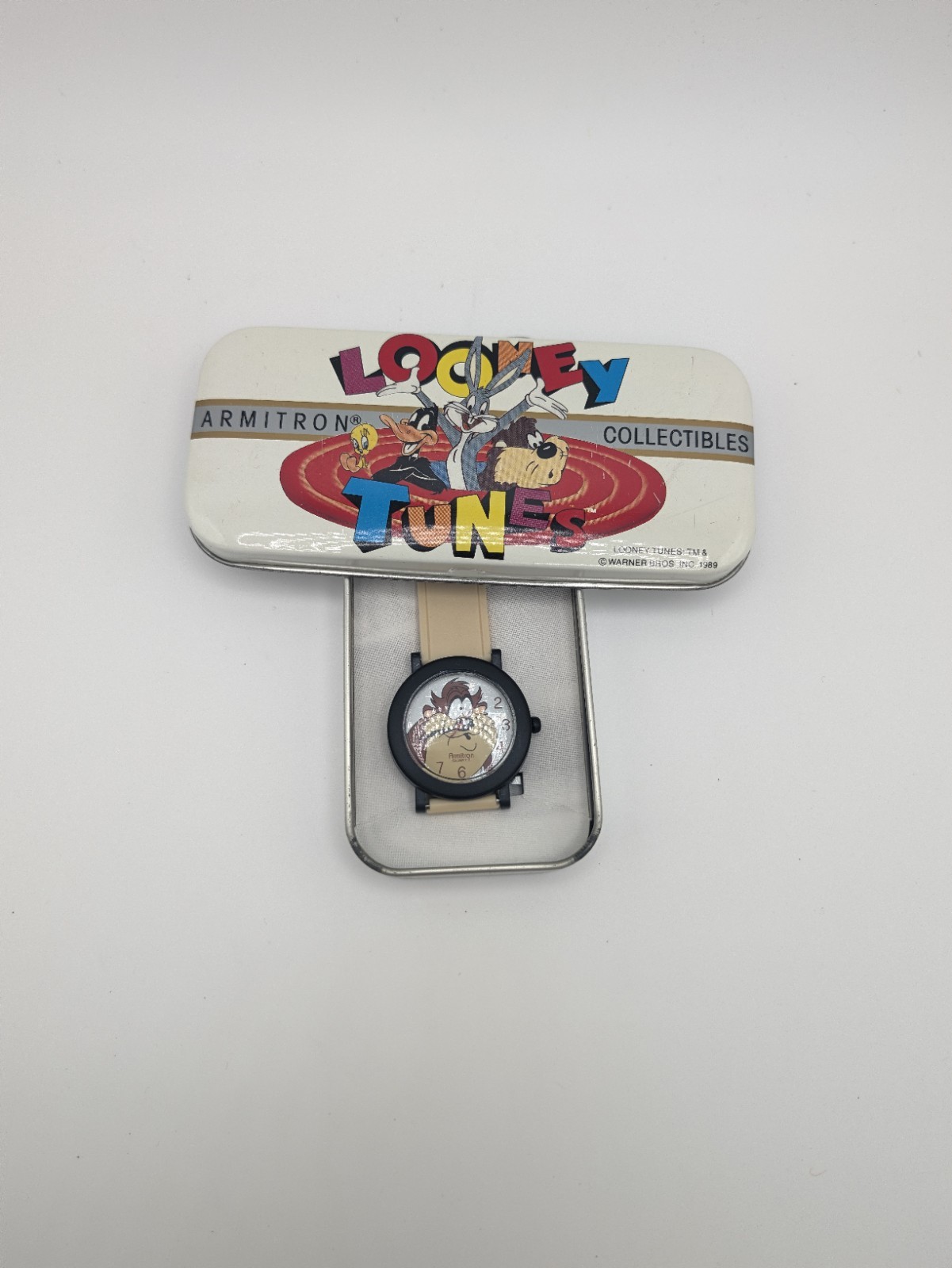 1994 VINTAGE WARNER BROS. TASMANIAN DEVIL WRISTWATCH by ARMITRON Untested