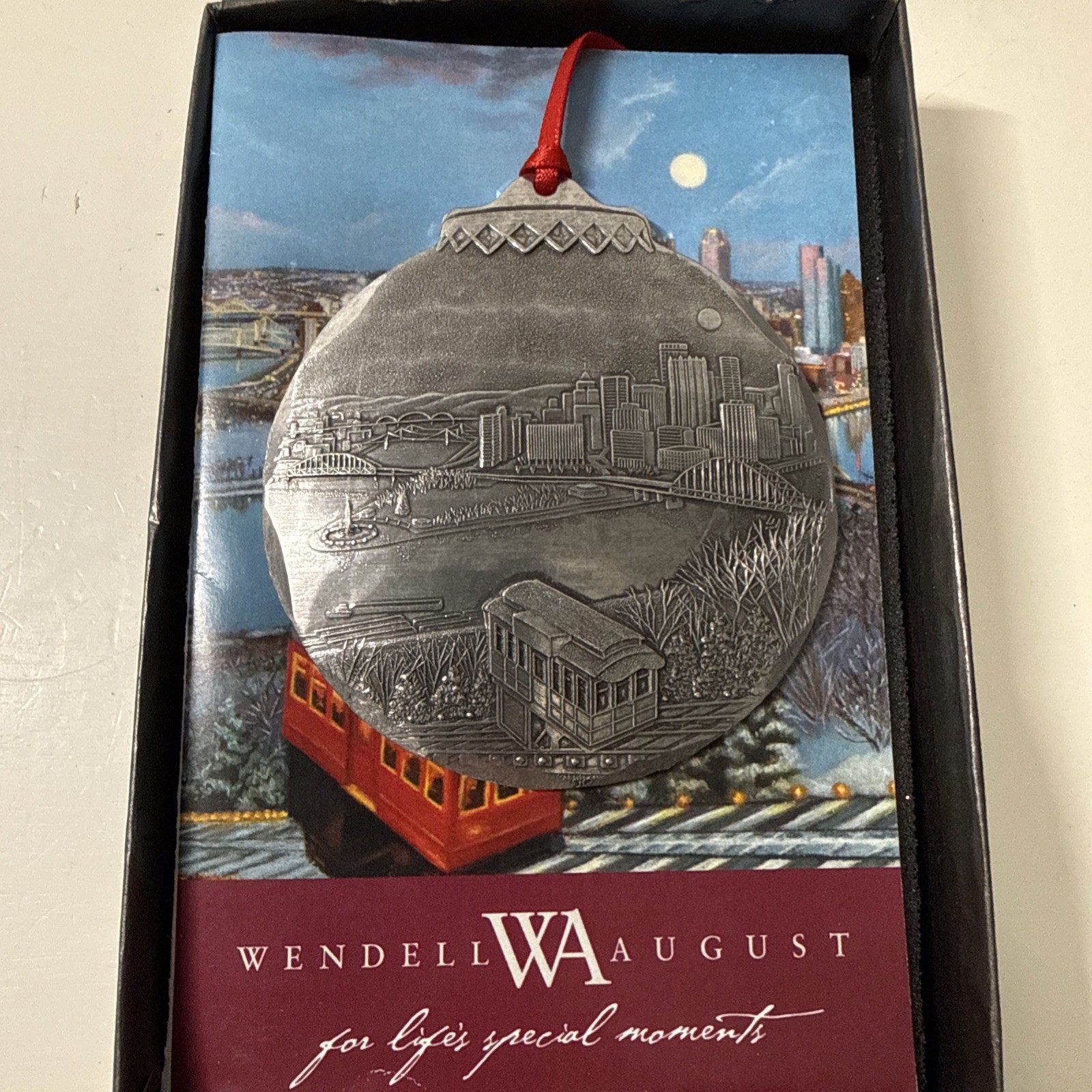 Wendell August-Linda Barnicott 2010 My Home Town Ornament NIB