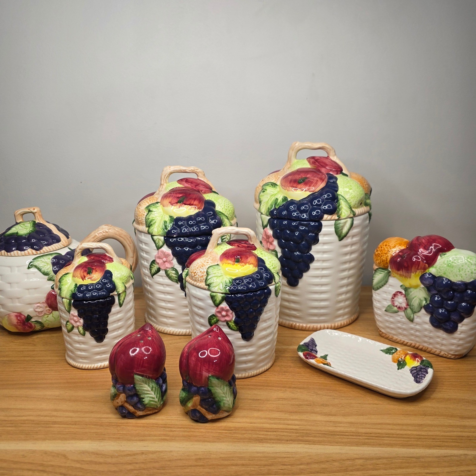 Vintage CKAO International Trading Co. 1994 Basket Weave Fruit Kitchen Set 14pc