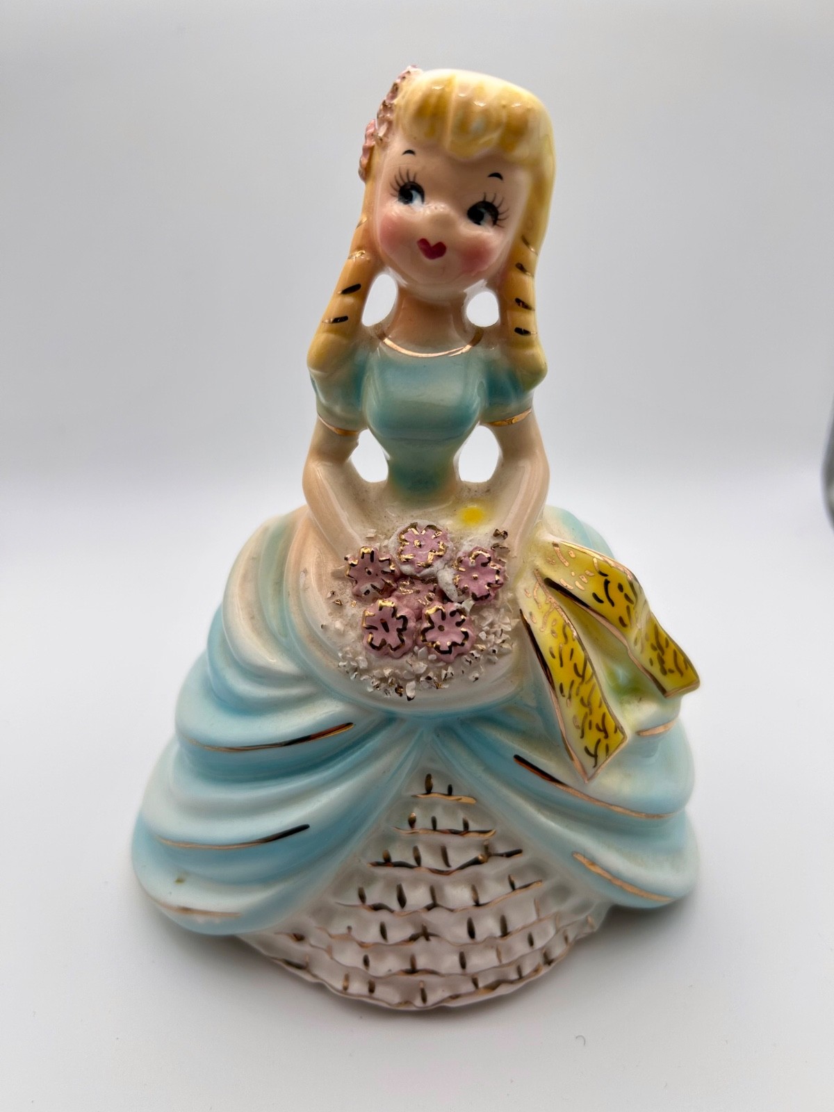 Rare Vintage Arnart Japan Girl in Blue Holding Flower Bouquet 5.5
