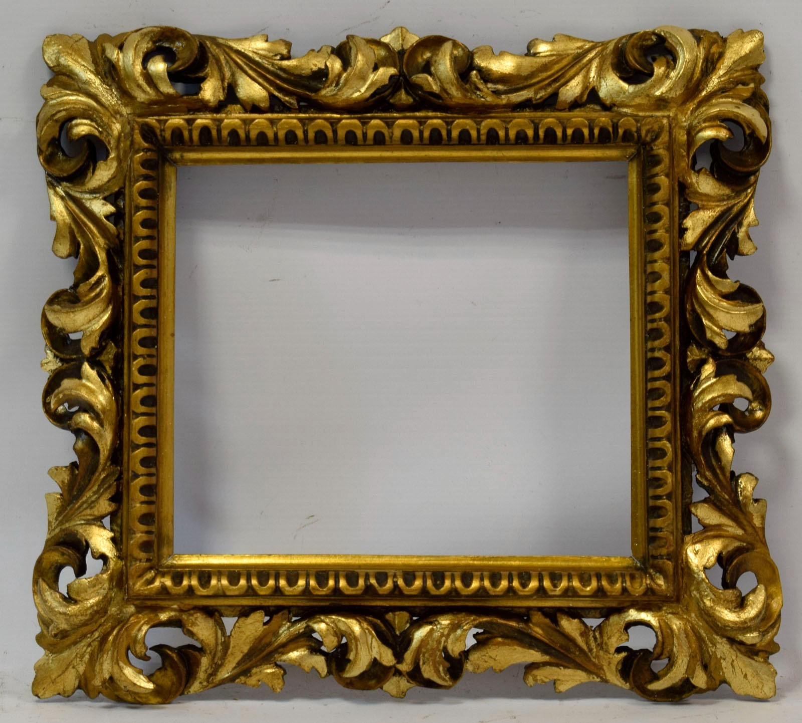 19th century Old carved Florentine frame covered Internal: 10.4 x 9.1 in