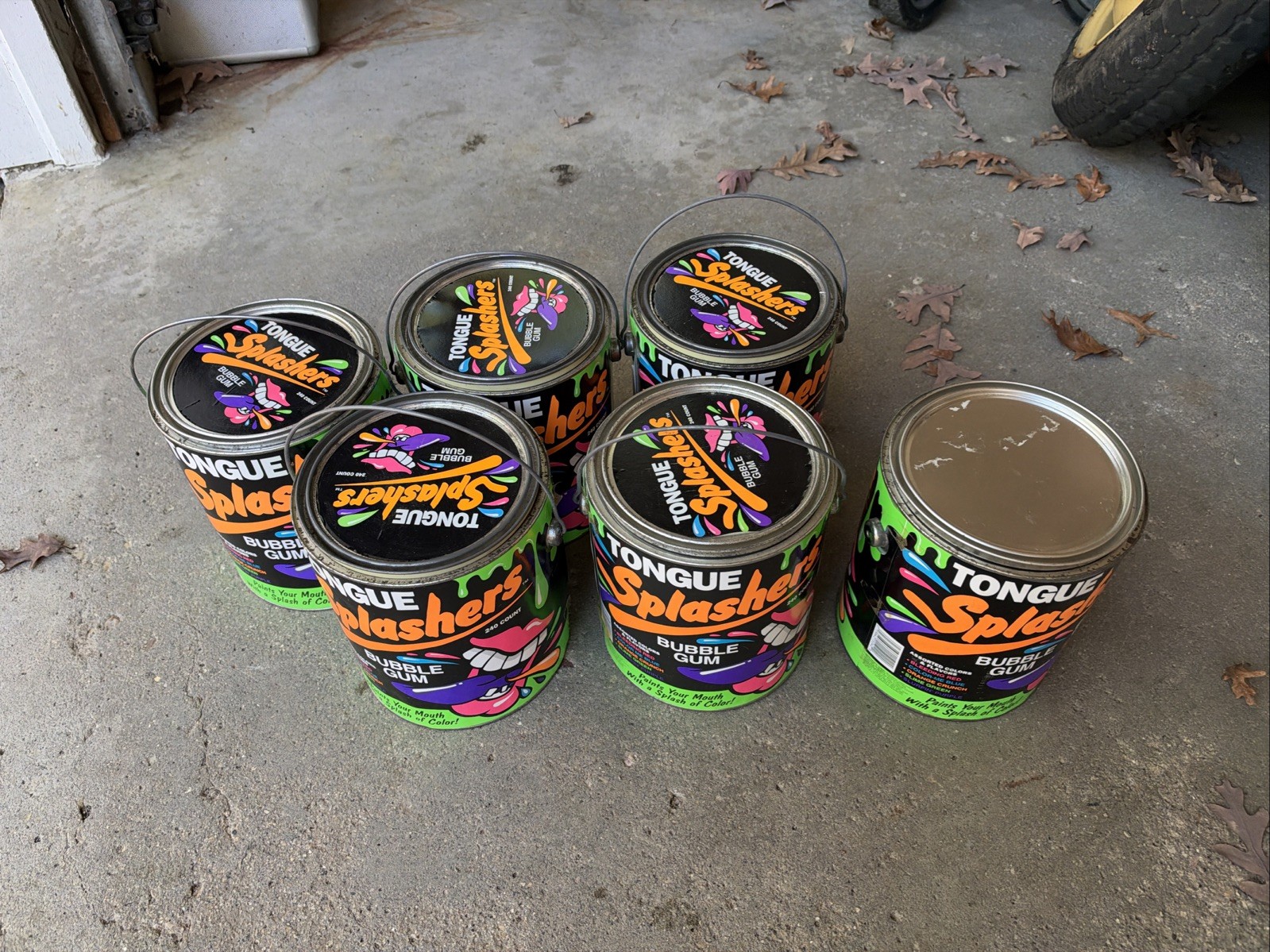 Vintage Tongue Splashers 90s Nostalgia Bubble Gum Neon Paint Can Candy Container