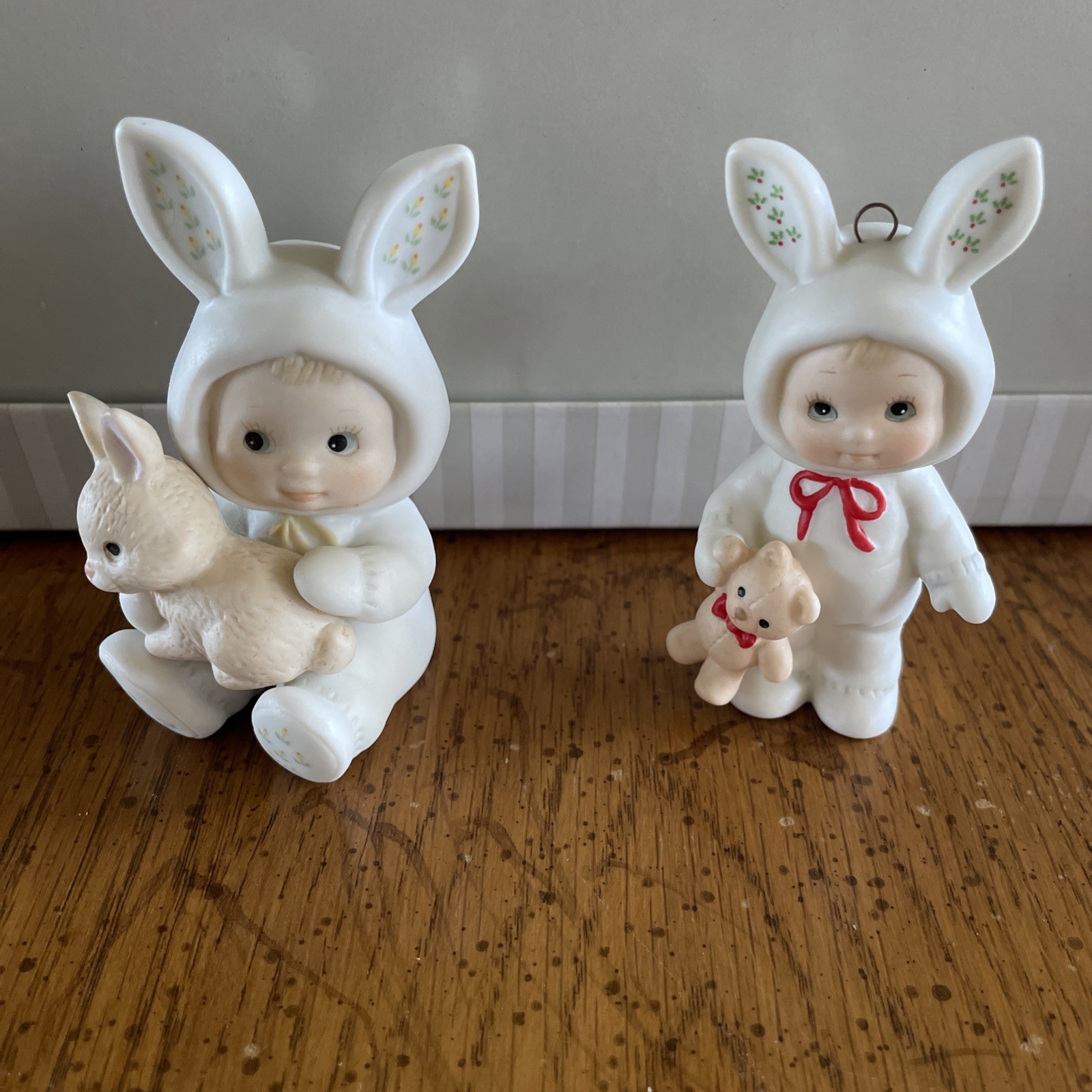 Set Of 2 Vintage Morehead Bunnies  Enesco Figurines