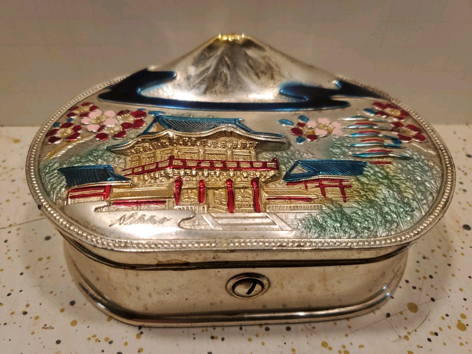 Vintage super clean and shiny 3D Mount Fuji painted metal box