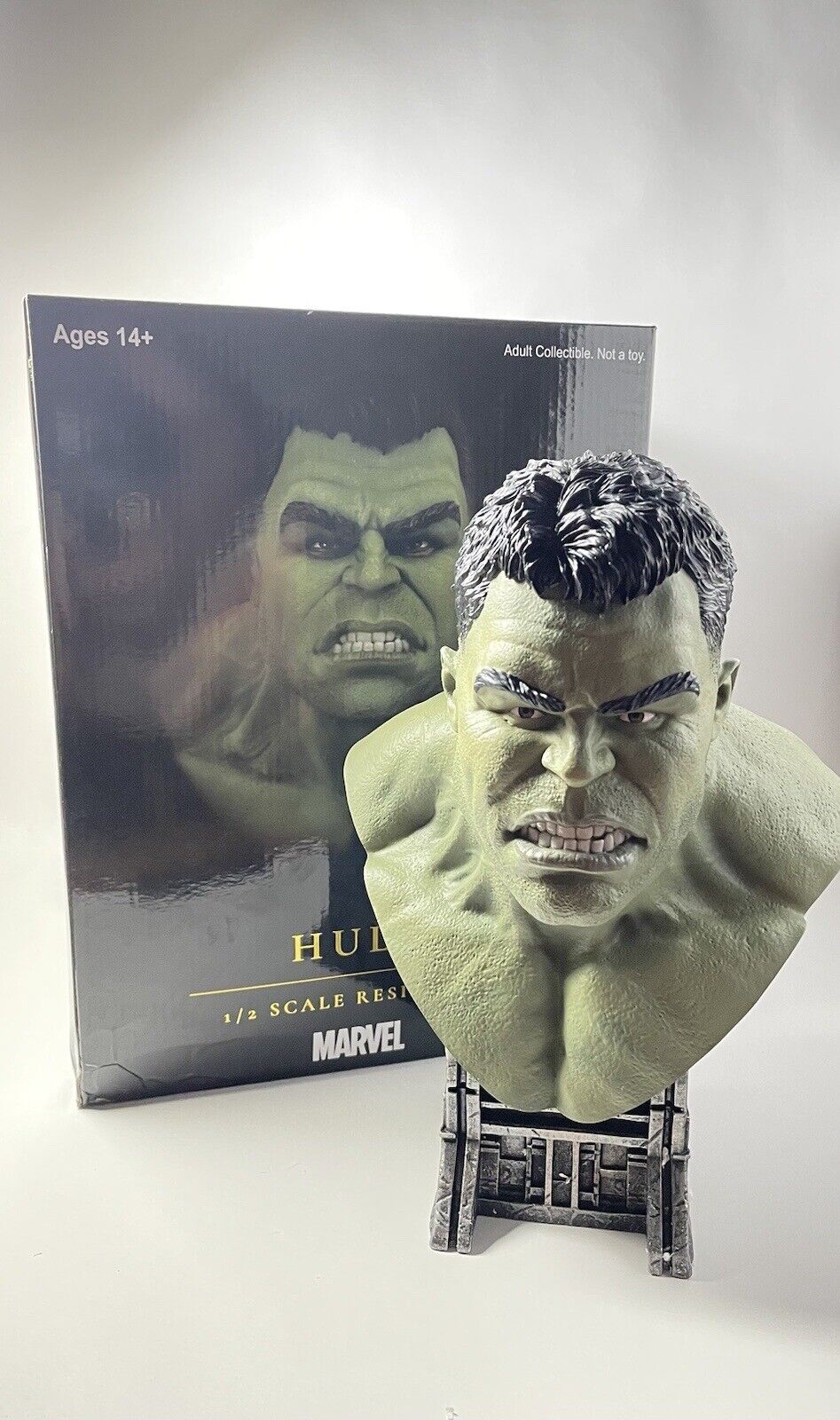 Limited Edition Hulk 1/2 Scale Resin Bust