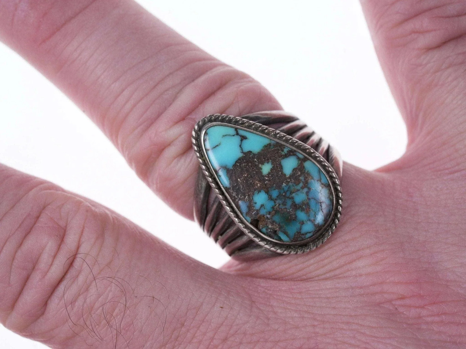 sz9.5 Vintage Native American sterling high grade turquoise ring