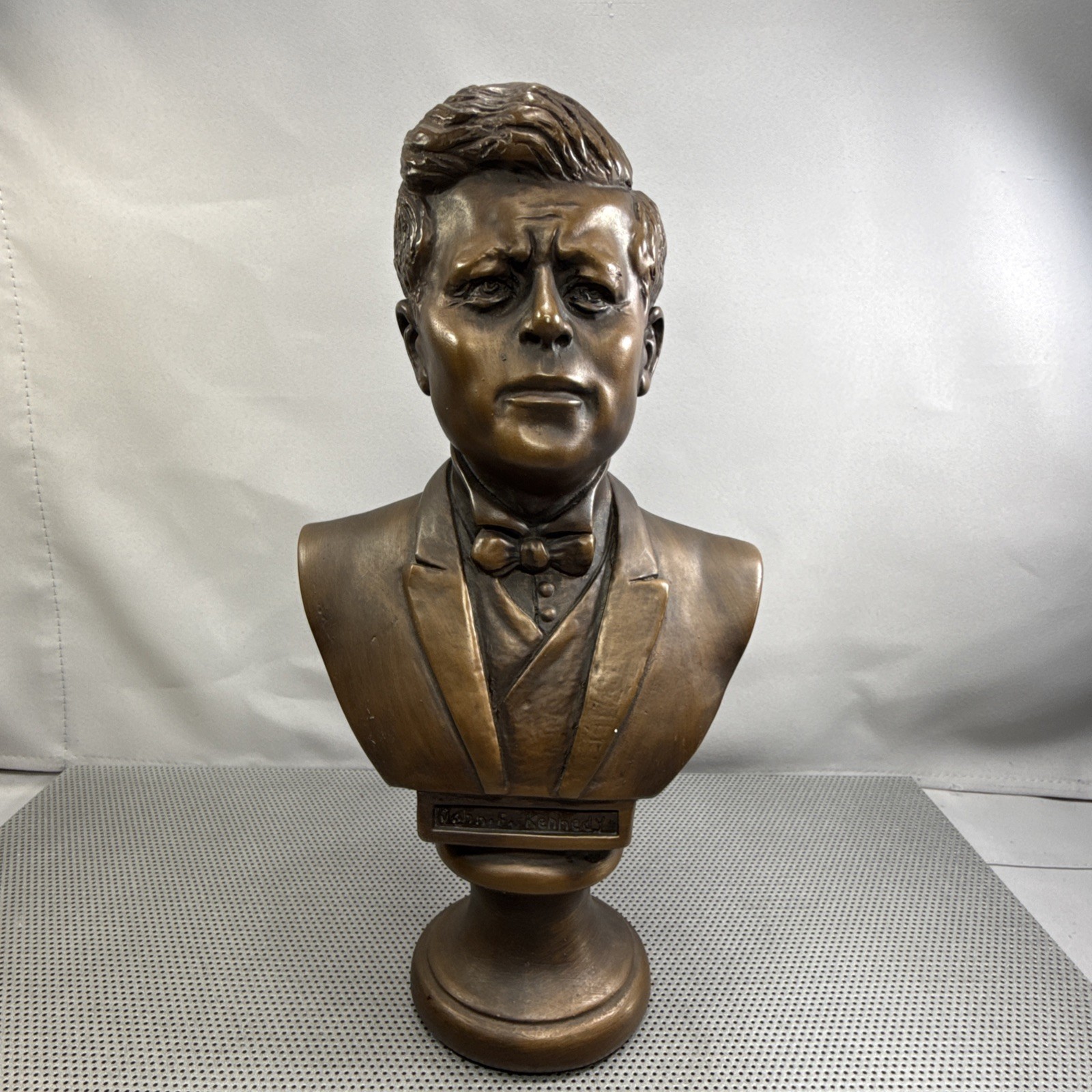Original Marwal chalkware John F. Kennedy bust sculpted Sign by M.Lucchesi 1968
