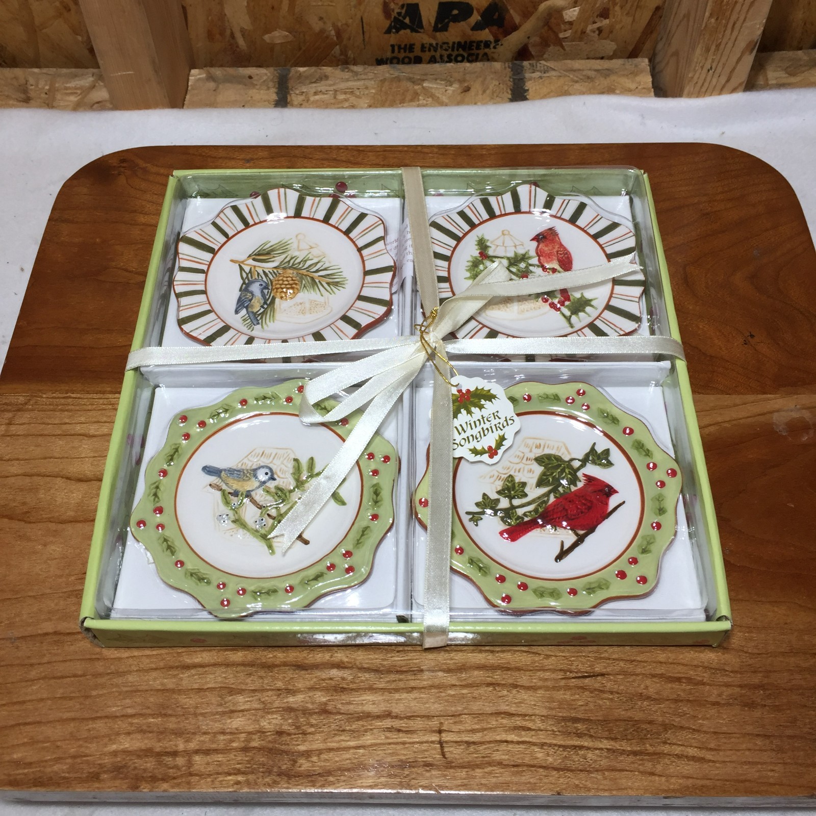 NEW Set of Four 4.5-inch Ceramic Mini Plates MWW Market Holiday Winter Songbirds