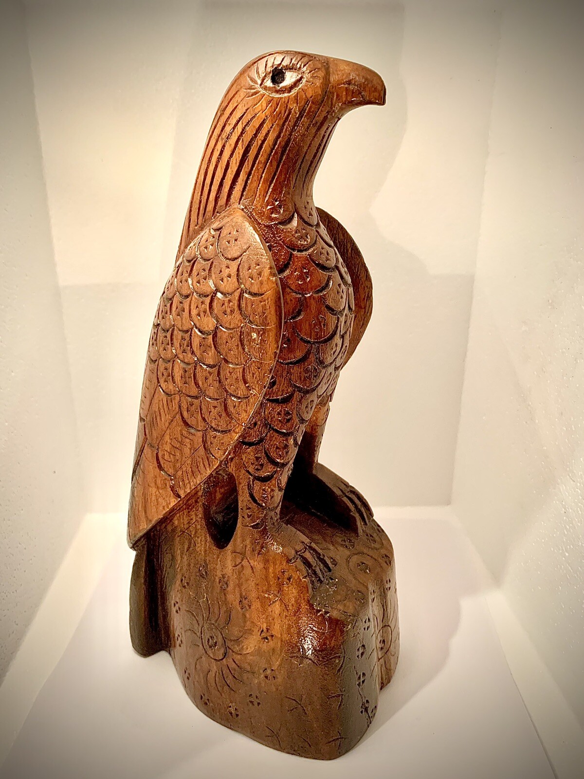 Beautiful Vintage Hand Carved Wooden Eagle Sculpture Carving Statue Folk Art