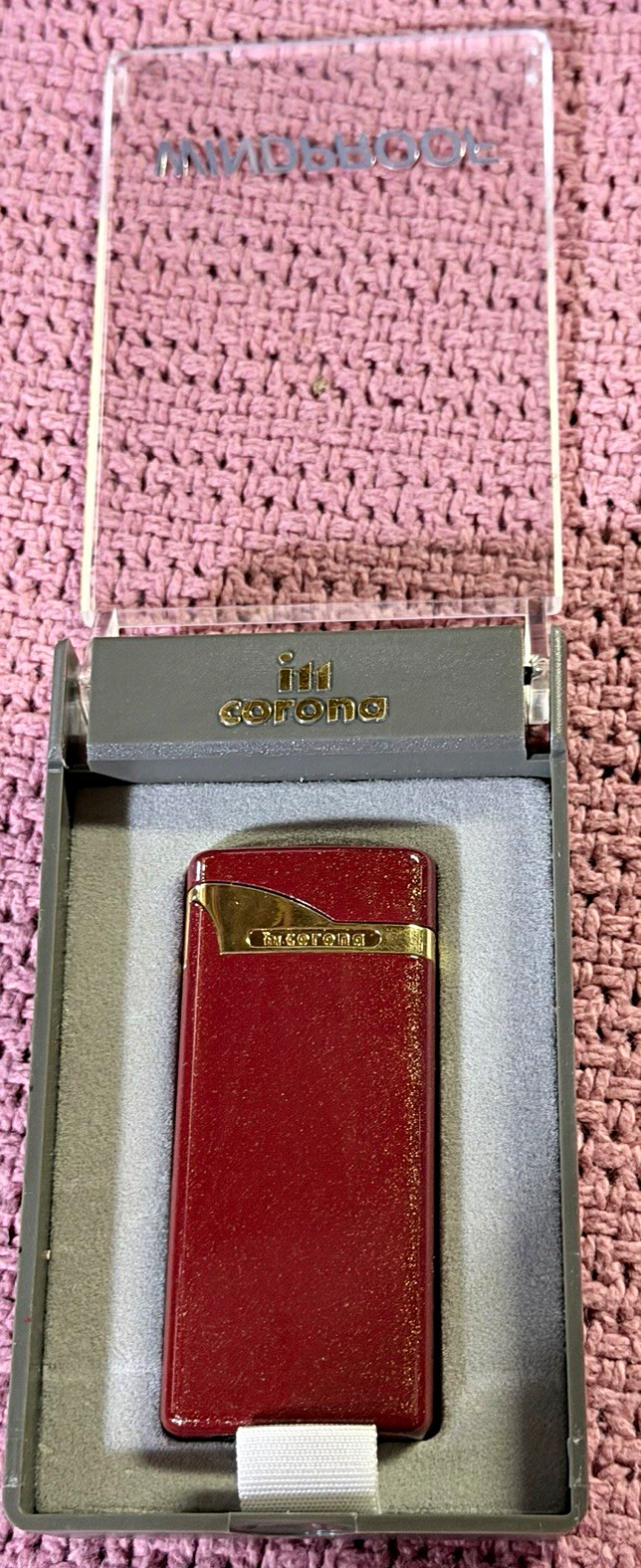 VINTAGE IM CORONA Electronic Butane Lighter - Red & Gold - NIB Never Fired/Lit