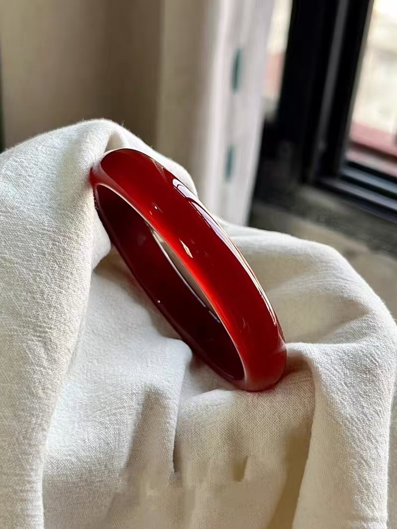 Natural red Carnelian Agate Bracelet 60mm Natural red Carnelian Agate Bracelet 60mm
