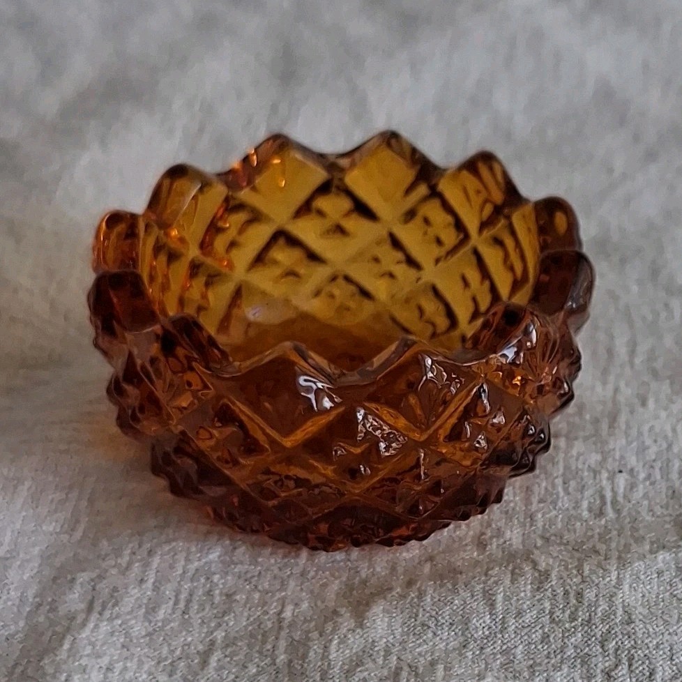 Amber Diamond Pattern Glass Open Salt Cellar, Round Small 2 in, Glossy Amber Diamond Pattern Glass Open Salt Cellar, Round Small 2 in, Glossy